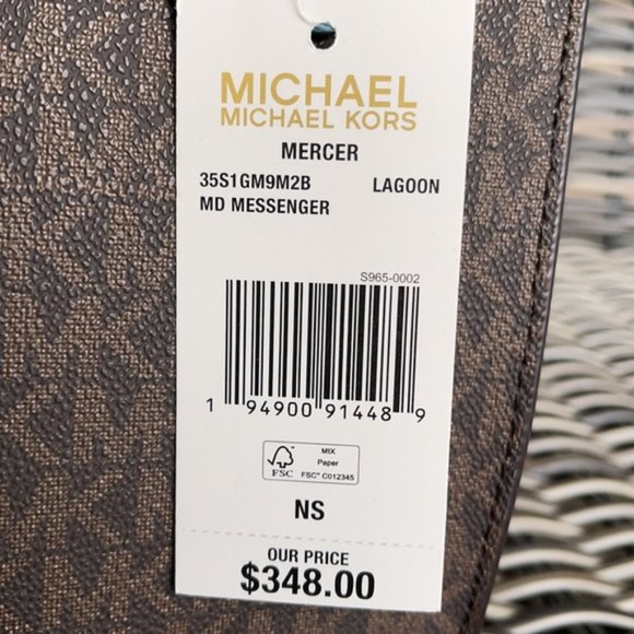 Michael Kors Mercer Medium Messenger Bag - Picture 10 of 16